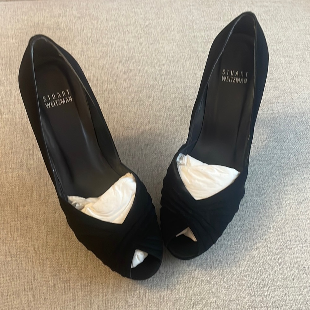 Stuart Weitzman black suede peep toe platform pump size 8.5